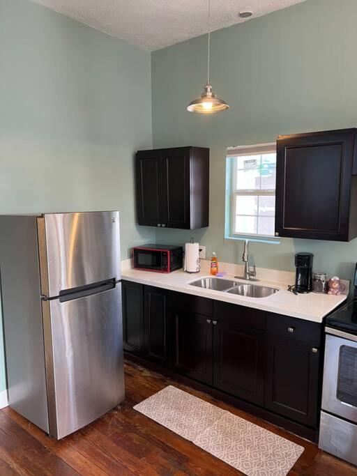 Chilled Pad 2 Blocks From The French Quarters Apartamento Nova Orleães Exterior foto